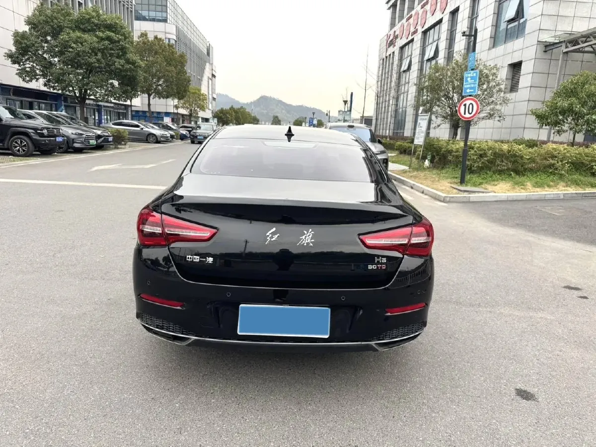 2022 HongQi H5 1.5T 169HP L4 7DCT,autocango,china used car exporter,china ev exporter,chinese used car exporter,chinese used ev exporter