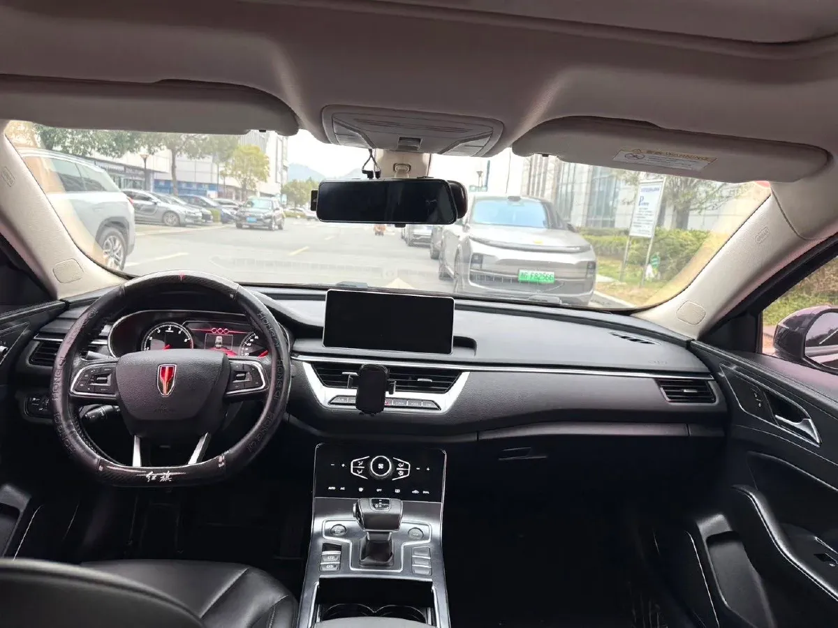 2022 HongQi H5 1.5T 169HP L4 7DCT,autocango,china used car exporter,china ev exporter,chinese used car exporter,chinese used ev exporter