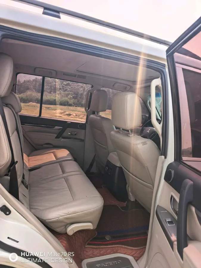 2018 Mitsubishi Pajero 3.0L 174HP V6 5AT,autocango,china used car exporter,china ev exporter,chinese used car exporter,chinese used ev exporter