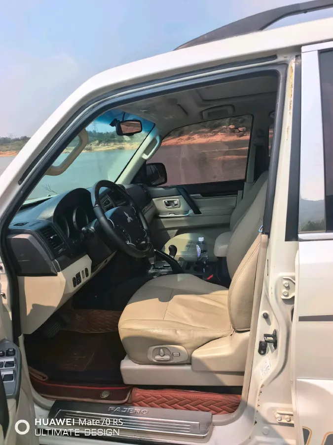 2018 Mitsubishi Pajero 3.0L 174HP V6 5AT,autocango,china used car exporter,china ev exporter,chinese used car exporter,chinese used ev exporter