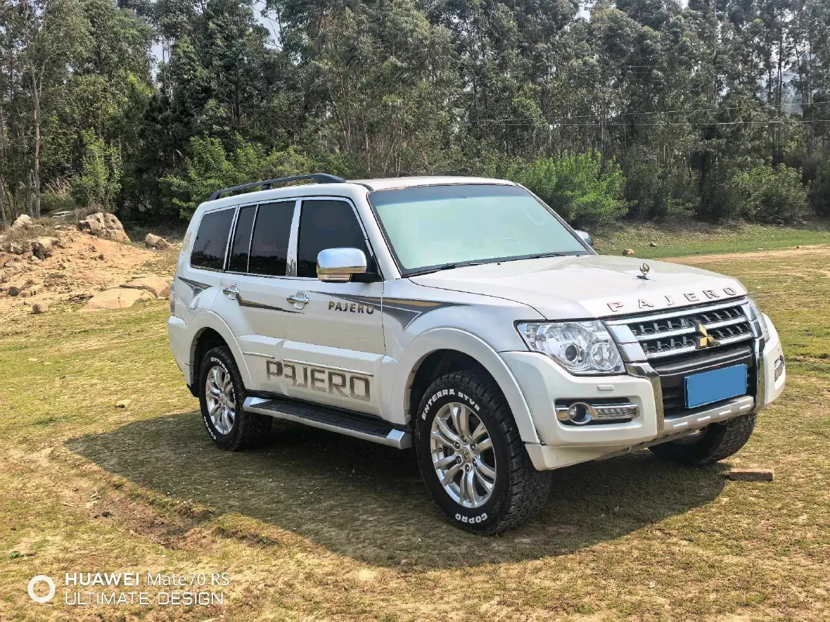 2018 Mitsubishi Pajero 3.0L 174HP V6 5AT,autocango,china used car exporter,china ev exporter,chinese used car exporter,chinese used ev exporter