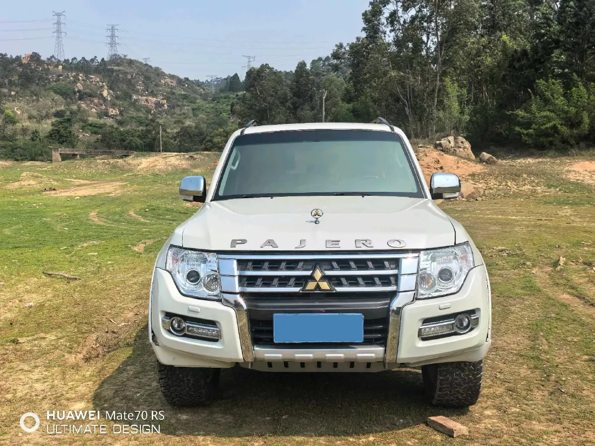 2018 Mitsubishi Pajero 3.0L 174HP V6 5AT,autocango,china used car exporter,china ev exporter,chinese used car exporter,chinese used ev exporter