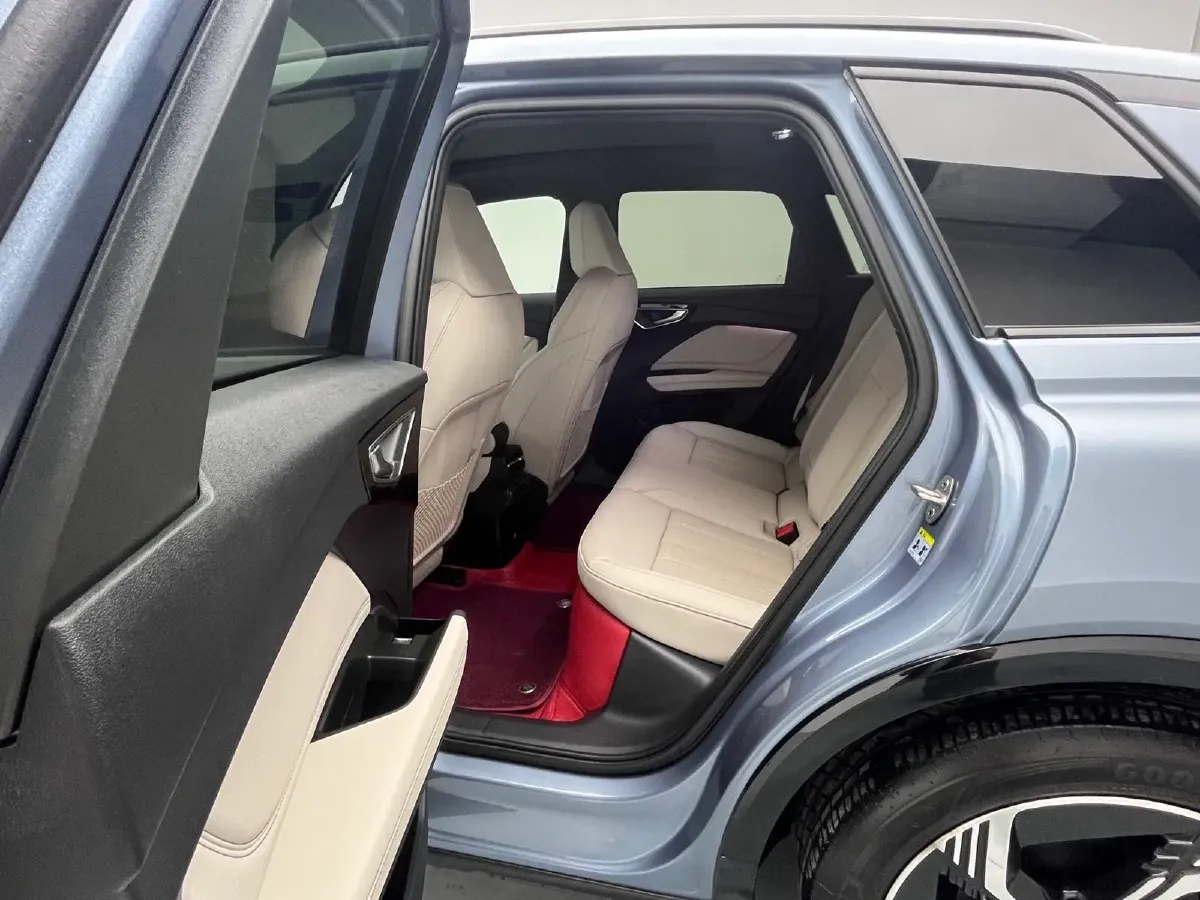 2022 Audi Q4 e-tron BEV 84.8KWH,autocango,china used car exporter,china ev exporter,chinese used car exporter,chinese used ev exporter