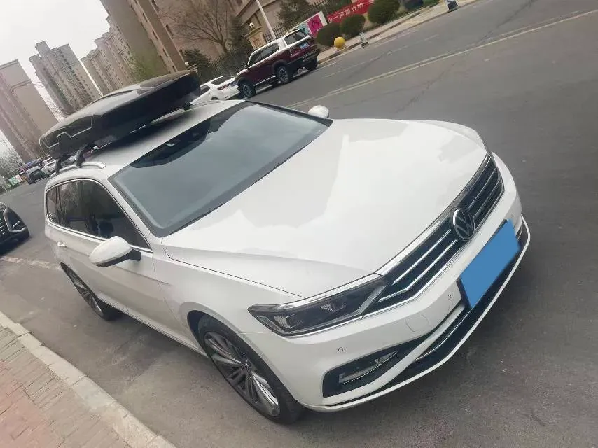 2021 Volkswagen Alltrack 2.0T 190HP L4 7DCT,autocango,china used car exporter,china ev exporter,chinese used car exporter,chinese used ev exporter