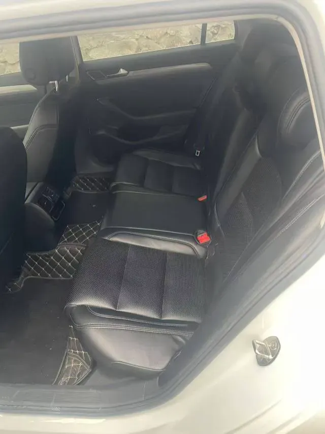 2021 Volkswagen Alltrack 2.0T 190HP L4 7DCT,autocango,china used car exporter,china ev exporter,chinese used car exporter,chinese used ev exporter