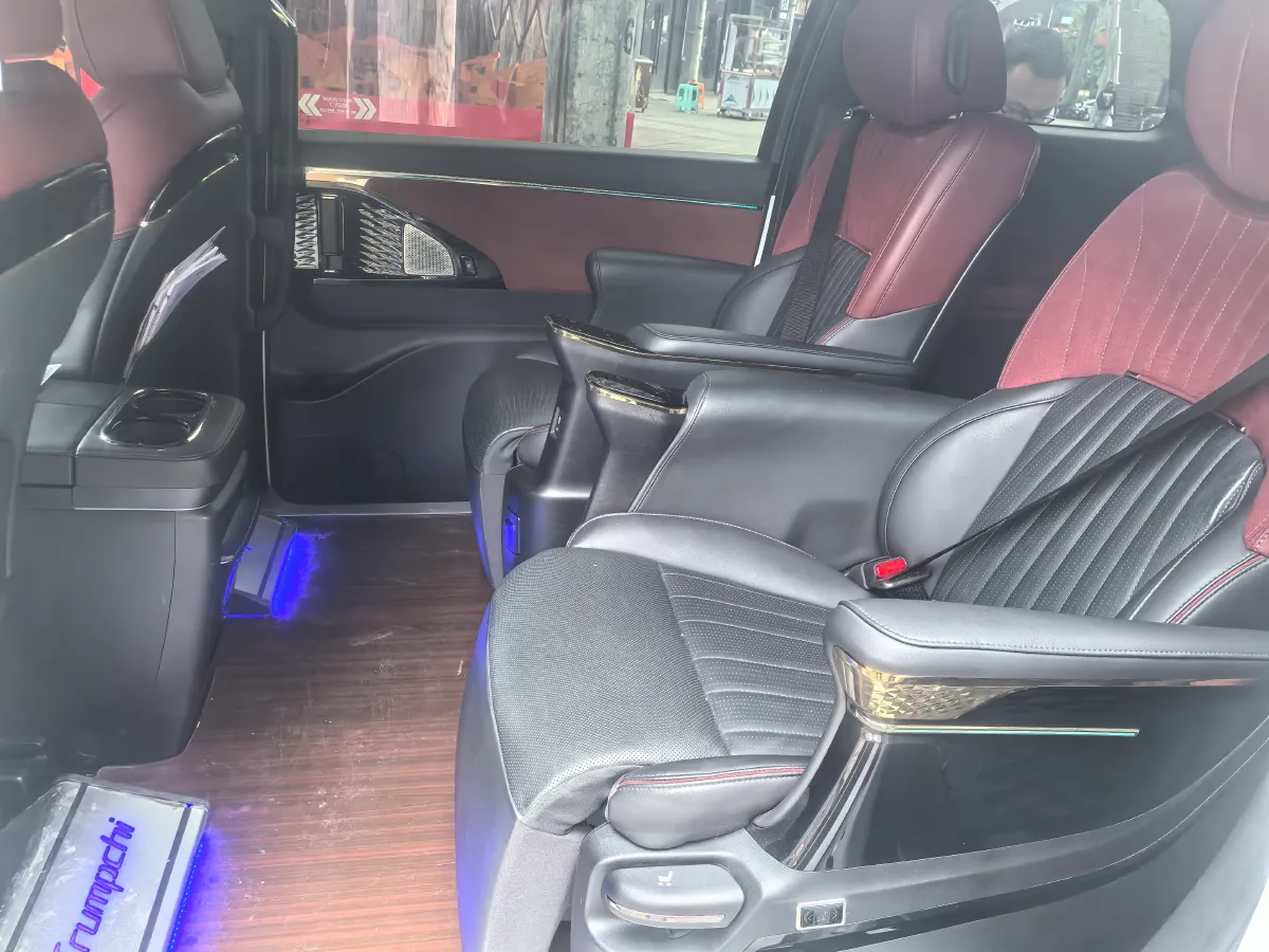 2023 GAC Trumpchi M8 2.0T 190HP L4 E-CVT Hybrid,autocango,china used car exporter,china ev exporter,chinese used car exporter,chinese used ev exporter