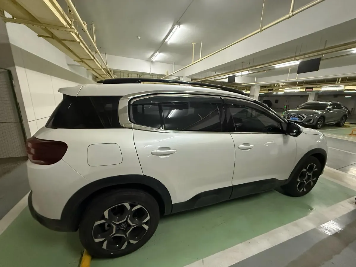 2023 Citroen C5 Aircross 1.6T 175HP L4 8AT,autocango,china used car exporter,china ev exporter,chinese used car exporter,chinese used ev exporter