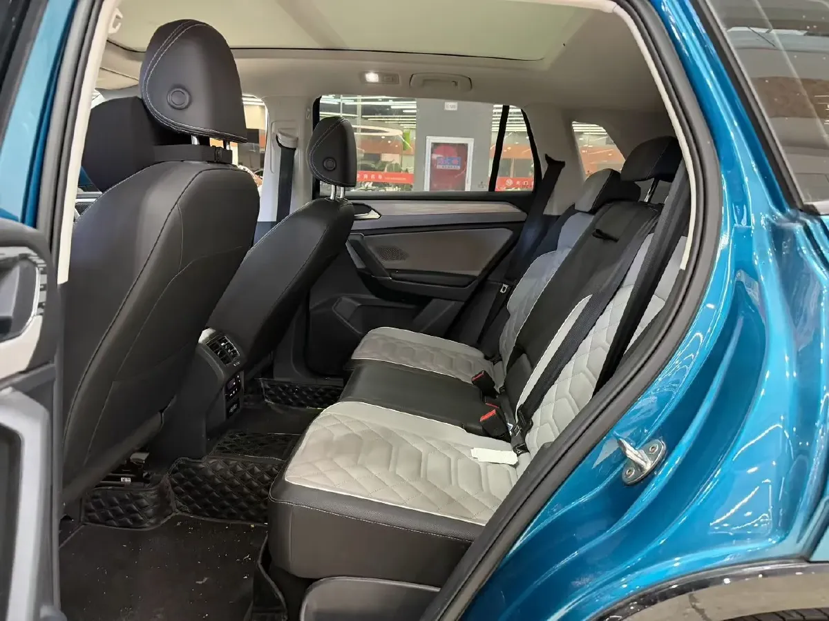 2023 Volkswagen Tayron 2.0T 220HP L4 7DCT,autocango,china used car exporter,china ev exporter,chinese used car exporter,chinese used ev exporter