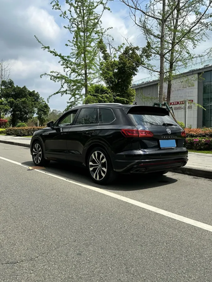 2019 Volkswagen Touareg 3.0T 340HP V6 8AT,autocango,china used car exporter,china ev exporter,chinese used car exporter,chinese used ev exporter