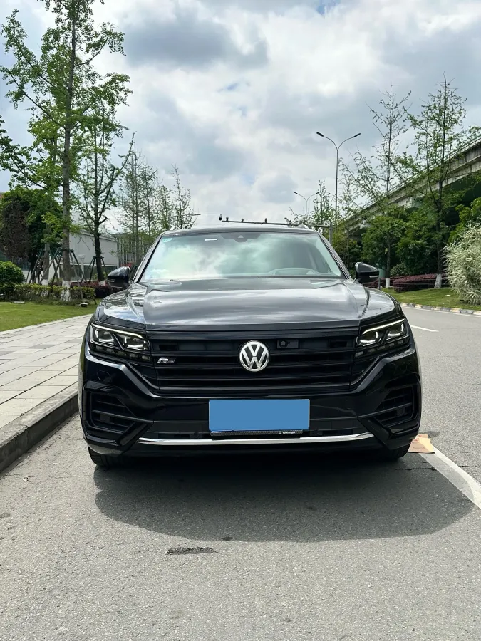 2019 Volkswagen Touareg 3.0T 340HP V6 8AT,autocango,china used car exporter,china ev exporter,chinese used car exporter,chinese used ev exporter