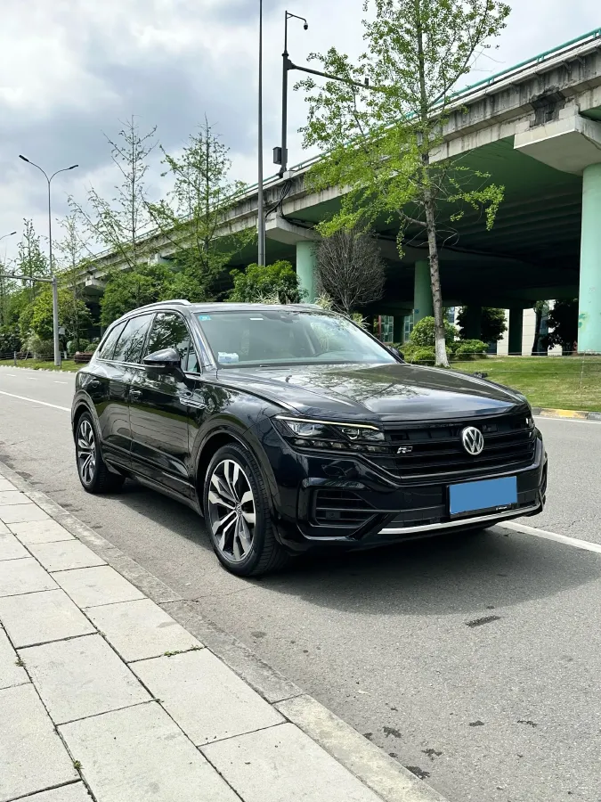 2019 Volkswagen Touareg 3.0T 340HP V6 8AT,autocango,china used car exporter,china ev exporter,chinese used car exporter,chinese used ev exporter