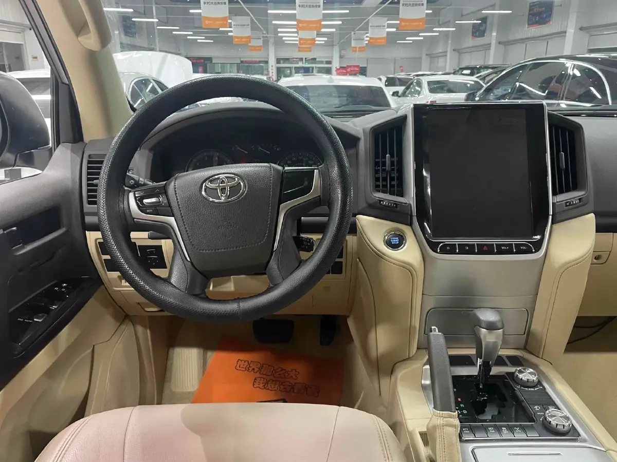 2016 Toyota Land Cruiser 4.0L 275HP V6 5AT,autocango,china used car exporter,china ev exporter,chinese used car exporter,chinese used ev exporter