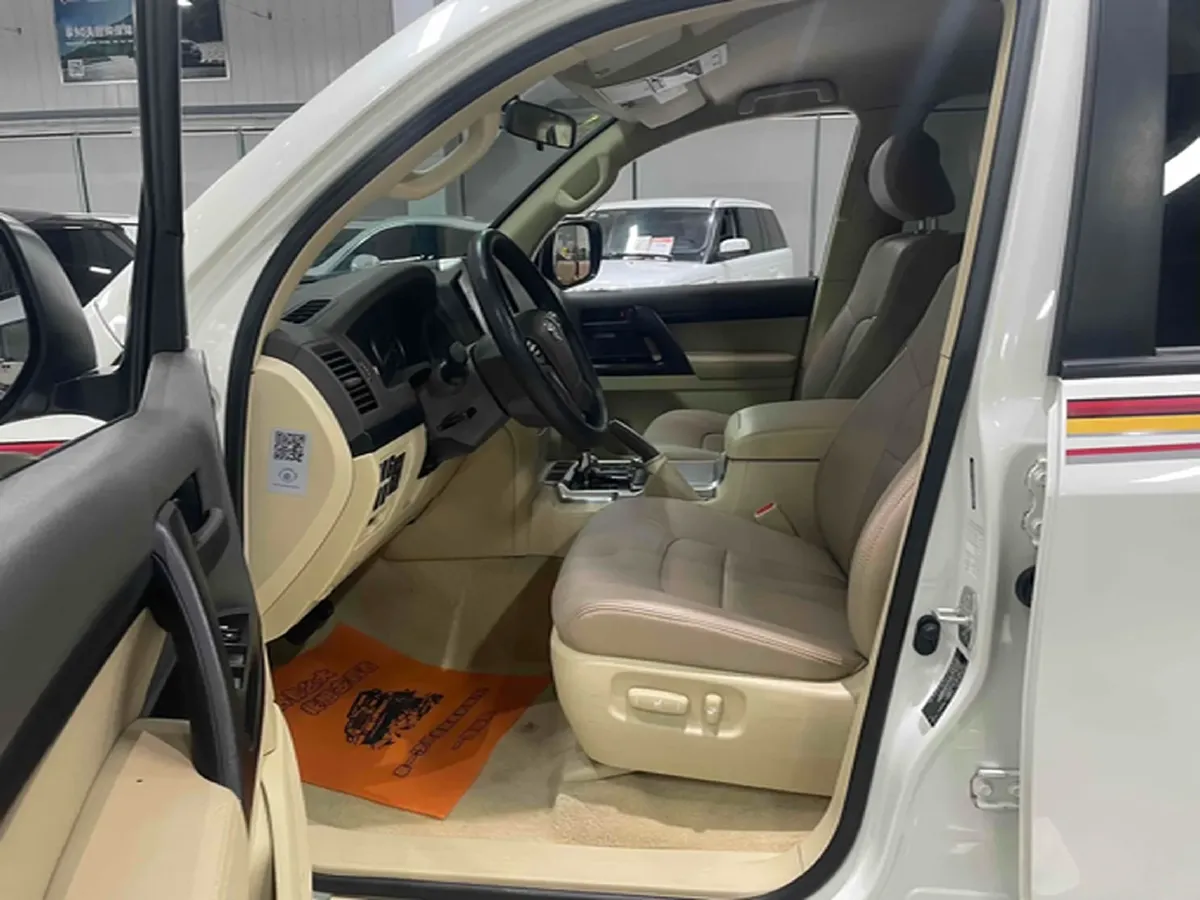 2016 Toyota Land Cruiser 4.0L 275HP V6 5AT,autocango,china used car exporter,china ev exporter,chinese used car exporter,chinese used ev exporter