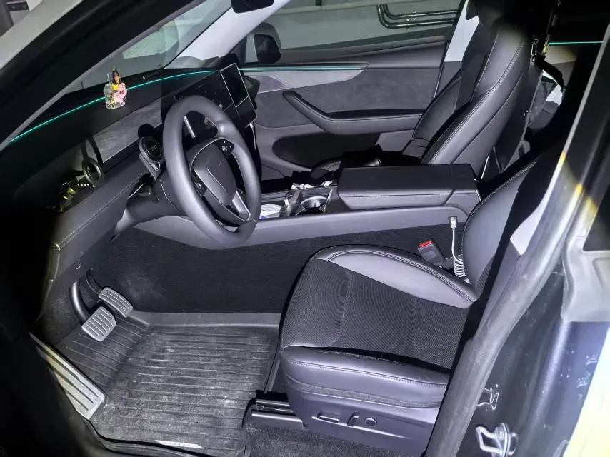 2025 Tesla Model Y BEV 78.4KWH,autocango,china used car exporter,china ev exporter,chinese used car exporter,chinese used ev exporter