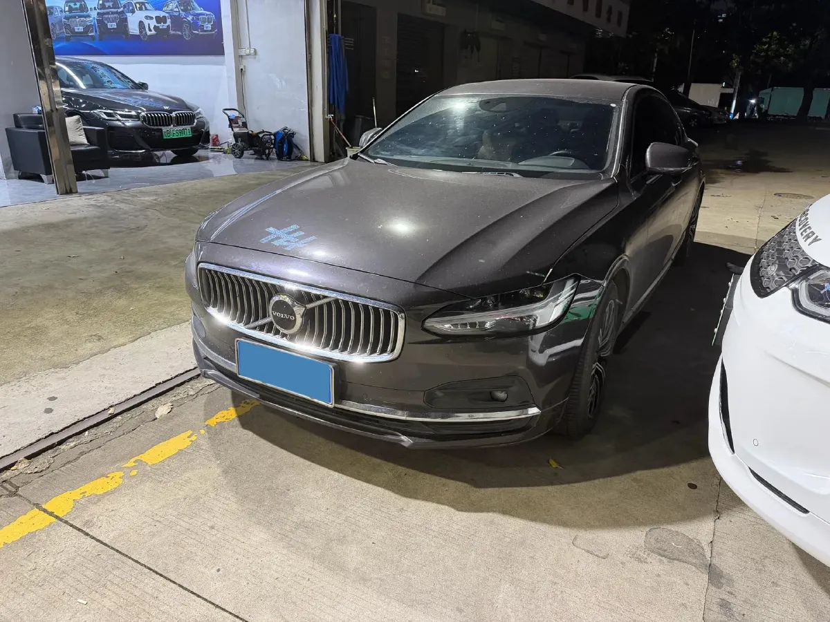 2021 Volvo S90 2.0T 250HP L4 8AT,autocango,china used car exporter,china ev exporter,chinese used car exporter,chinese used ev exporter