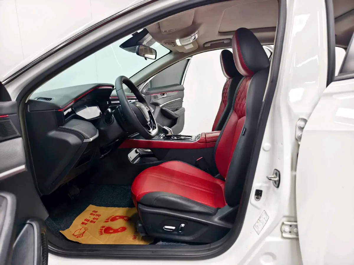 2021 DongFeng Aeolus YiXuan MAX 1.5T 190HP L4 7DCT,autocango,china used car exporter,china ev exporter,chinese used car exporter,chinese used ev exporter