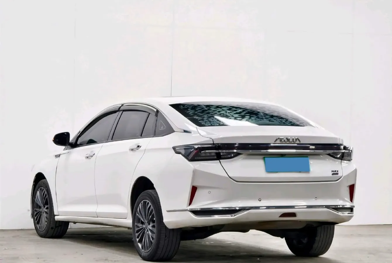 2021 DongFeng Aeolus YiXuan MAX 1.5T 190HP L4 7DCT,autocango,china used car exporter,china ev exporter,chinese used car exporter,chinese used ev exporter