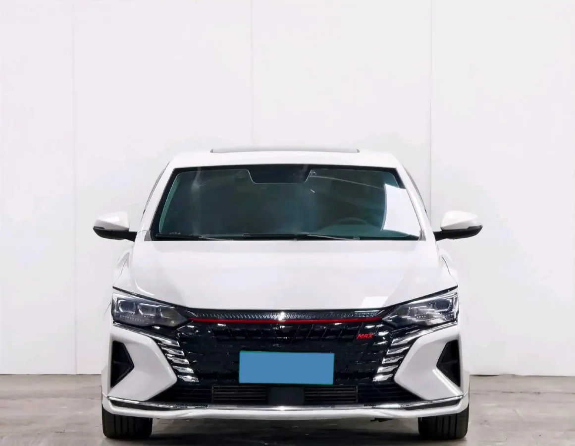 2021 DongFeng Aeolus YiXuan MAX 1.5T 190HP L4 7DCT,autocango,china used car exporter,china ev exporter,chinese used car exporter,chinese used ev exporter