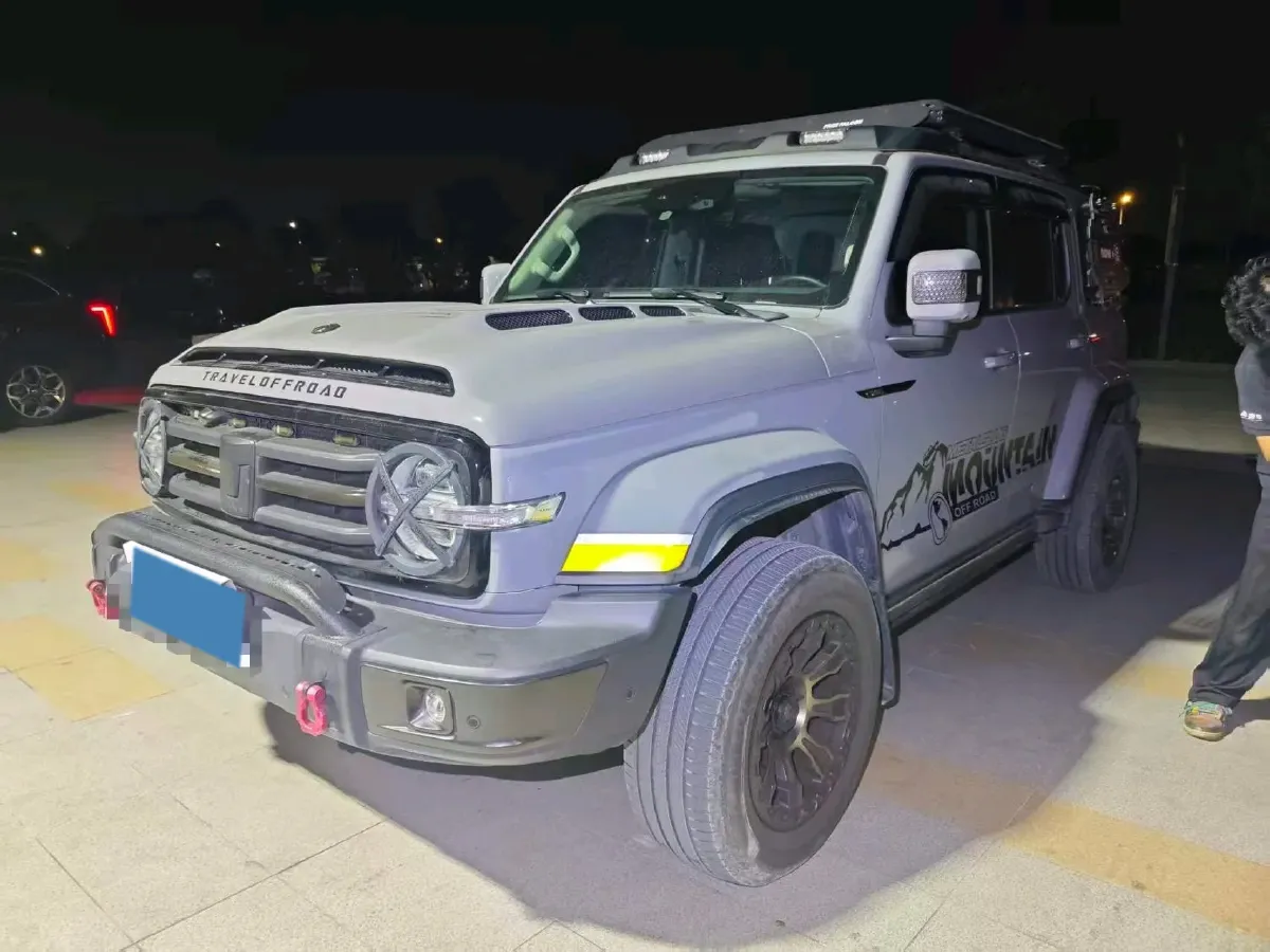 2023 Tank 300 2.0T 227HP L4 8AT,autocango,china used car exporter,china ev exporter,chinese used car exporter,chinese used ev exporter