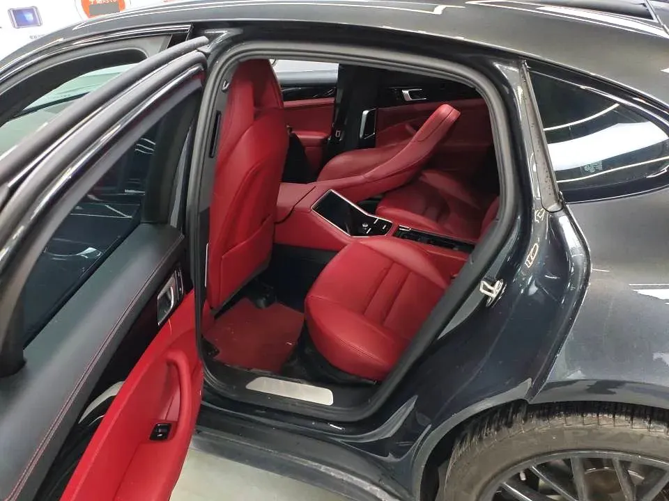 2021 Porsche Panamera 2.9T 330HP V6 8DCT,autocango,china used car exporter,china ev exporter,chinese used car exporter,chinese used ev exporter