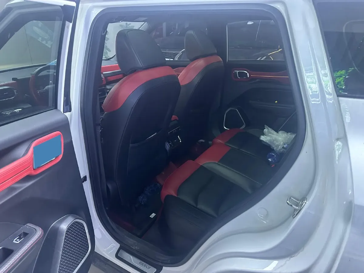 2021 Geely ICON 1.5T 177HP L3 7DCT,autocango,china used car exporter,china ev exporter,chinese used car exporter,chinese used ev exporter