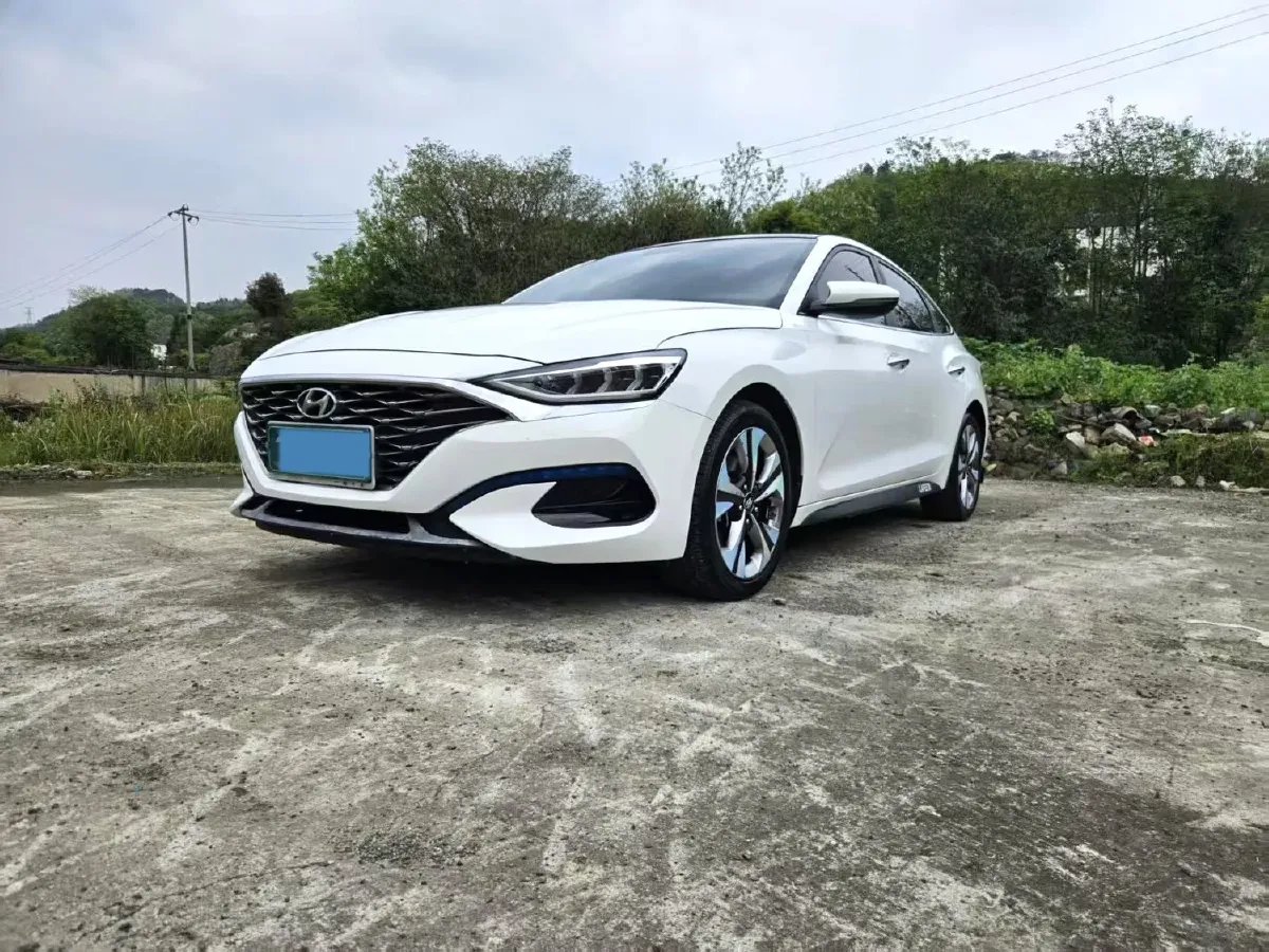 2019 Hyundai La Festa 1.6T 190HP L4 7DCT,autocango,china used car exporter,china ev exporter,chinese used car exporter,chinese used ev exporter