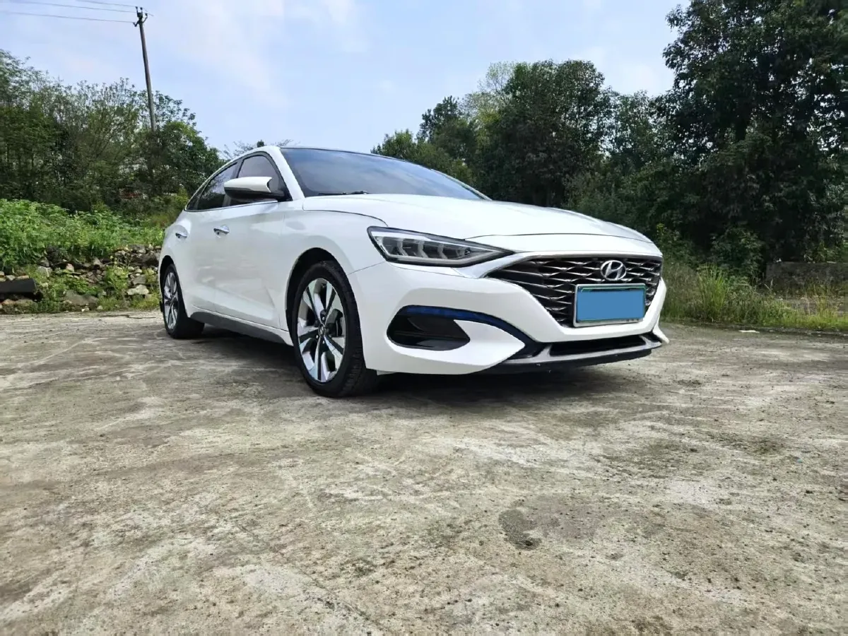 2019 Hyundai La Festa 1.6T 190HP L4 7DCT,autocango,china used car exporter,china ev exporter,chinese used car exporter,chinese used ev exporter