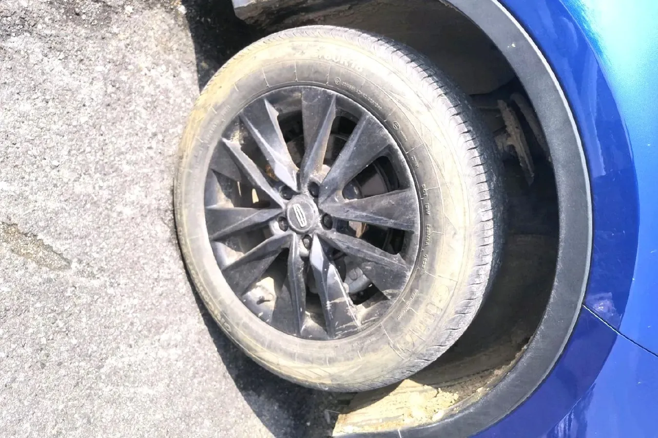 2022 Geely Azkarra 1.8T 184HP L4 7DCT,autocango,china used car exporter,china ev exporter,chinese used car exporter,chinese used ev exporter