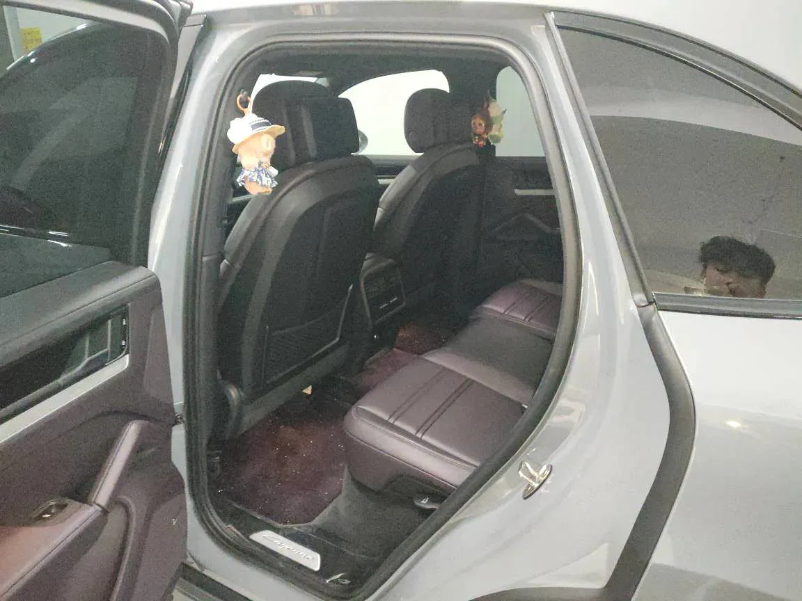 2024 Porsche Cayenne 3.0T 354HP V6 8AT,autocango,china used car exporter,china ev exporter,chinese used car exporter,chinese used ev exporter