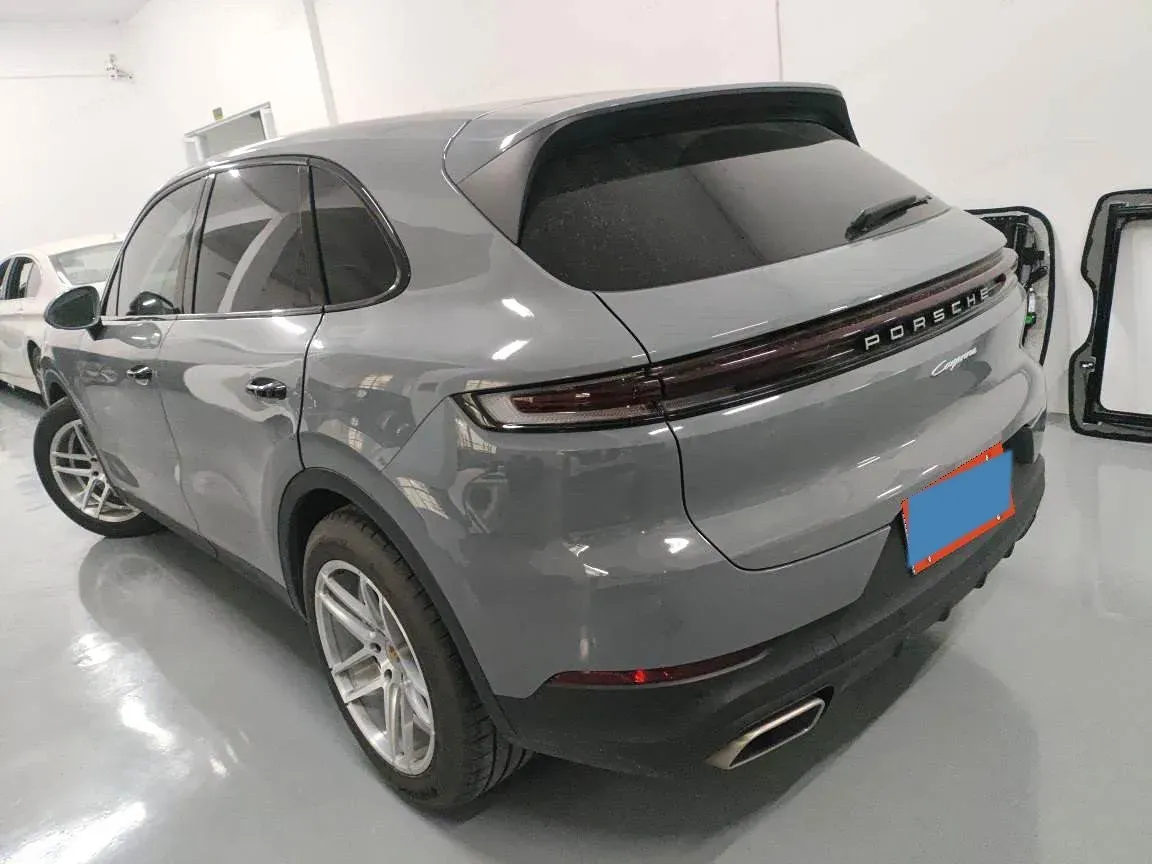 2024 Porsche Cayenne 3.0T 354HP V6 8AT,autocango,china used car exporter,china ev exporter,chinese used car exporter,chinese used ev exporter
