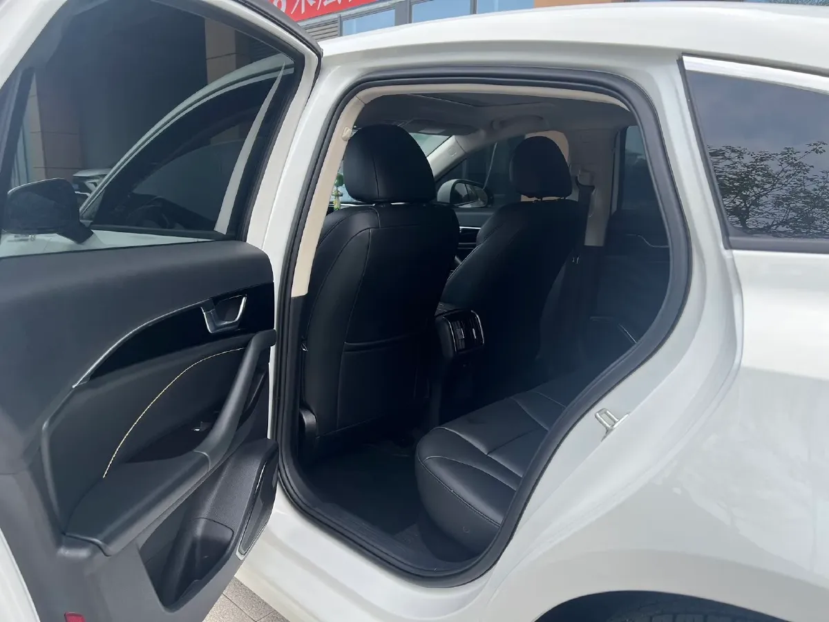 2021 Bestune B70 1.5T 169HP L4 7DCT,autocango,china used car exporter,china ev exporter,chinese used car exporter,chinese used ev exporter