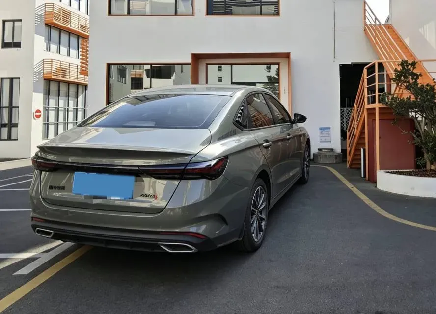 2022 Geely Binray 1.5T 181HP L4 7DCT,autocango,china used car exporter,china ev exporter,chinese used car exporter,chinese used ev exporter