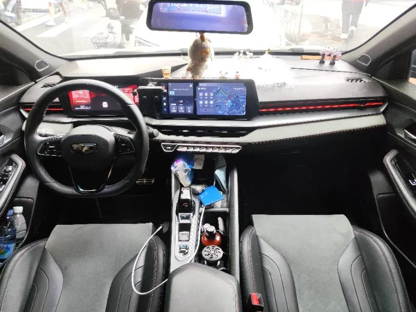 2022 Geely Binray 1.5T 181HP L4 7DCT,autocango,china used car exporter,china ev exporter,chinese used car exporter,chinese used ev exporter