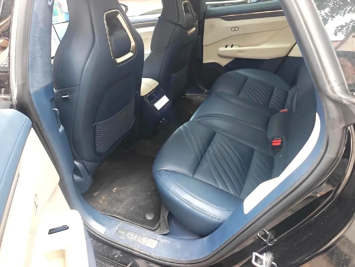 2025 Zeekr 001 BEV 95KWH,autocango,china used car exporter,china ev exporter,chinese used car exporter,chinese used ev exporter