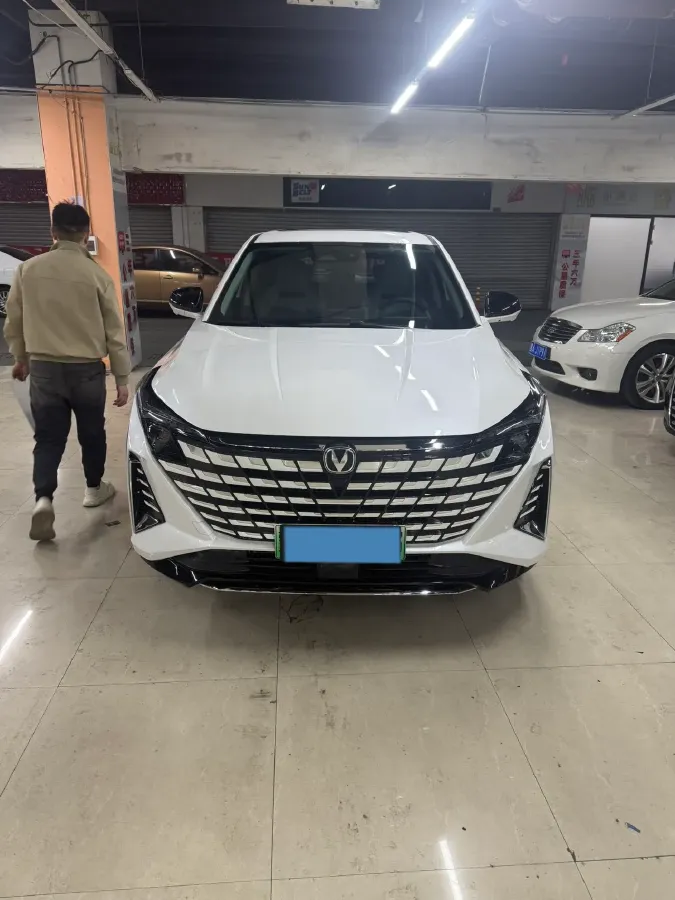 2024 ChangAn UNI-Z 1.5L 98HP L4 E-CVT PHEV 18.4KWH,autocango,china used car exporter,china ev exporter,chinese used car exporter,chinese used ev exporter