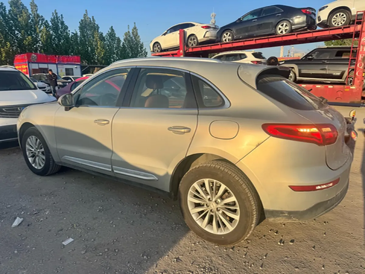 2017 Zotye SR9 2.0T 190HP L4 6DCT,autocango,china used car exporter,china ev exporter,chinese used car exporter,chinese used ev exporter