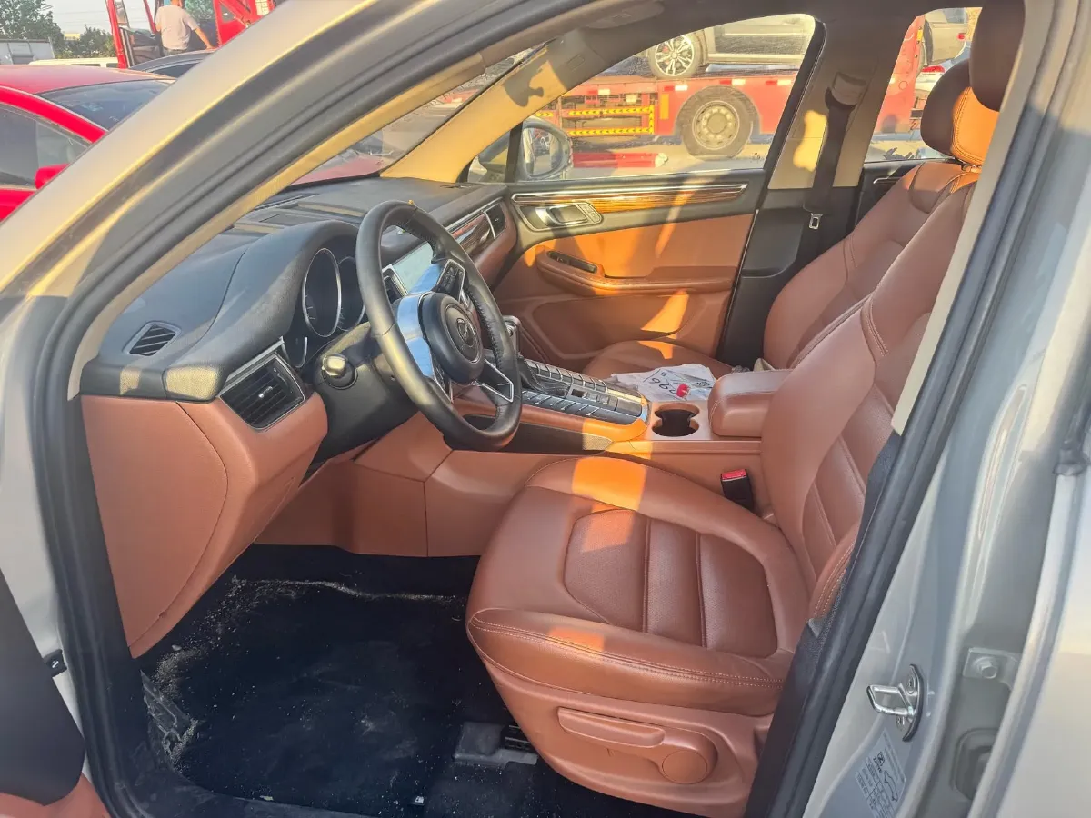 2017 Zotye SR9 2.0T 190HP L4 6DCT,autocango,china used car exporter,china ev exporter,chinese used car exporter,chinese used ev exporter