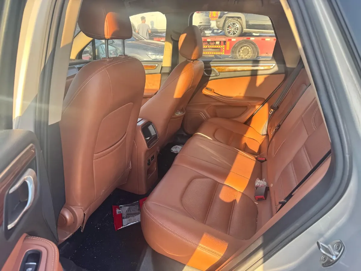 2017 Zotye SR9 2.0T 190HP L4 6DCT,autocango,china used car exporter,china ev exporter,chinese used car exporter,chinese used ev exporter