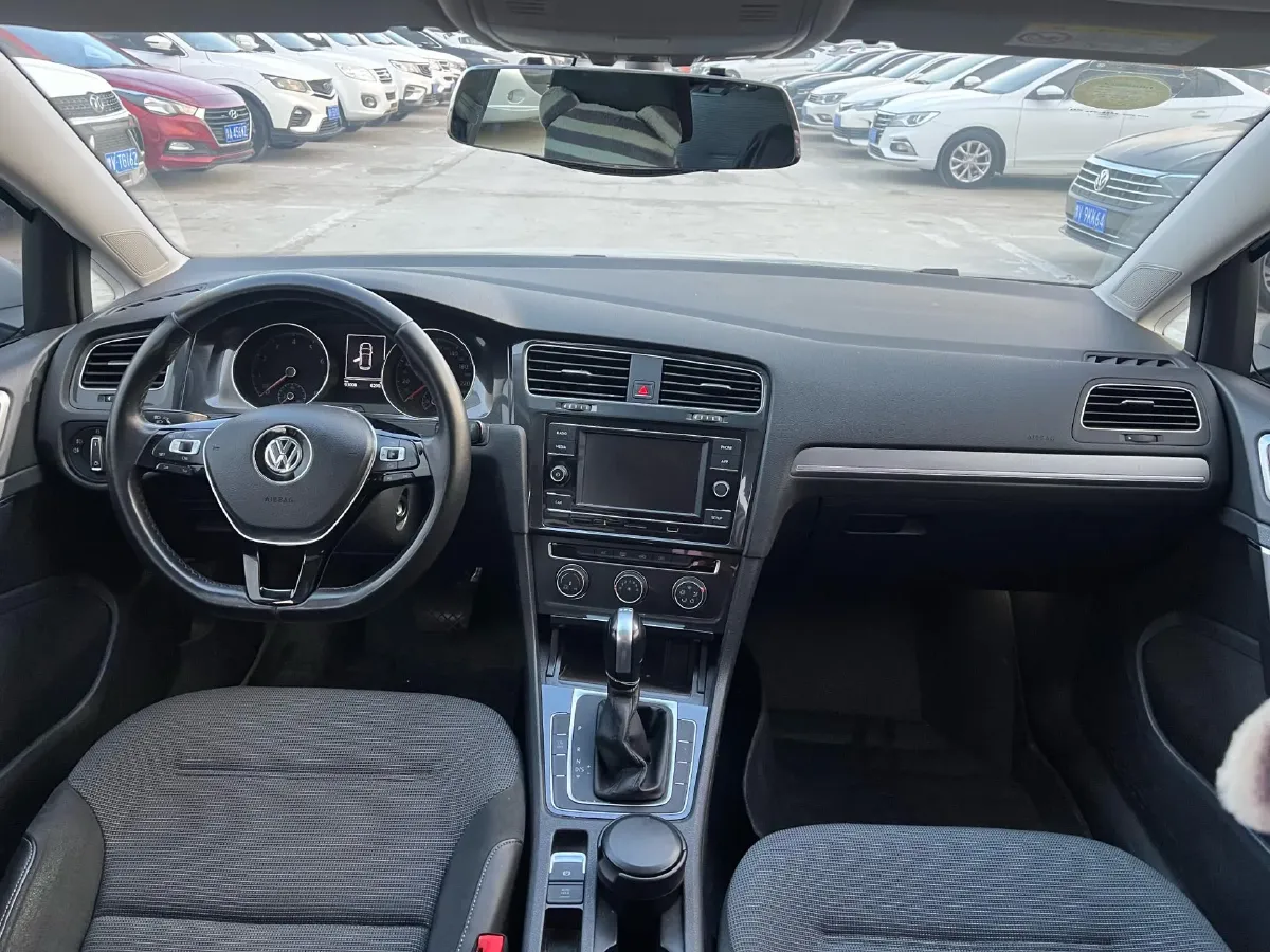 2018 Volkswagen Golf 1.4T 131HP L4 7DCT,autocango,china used car exporter,china ev exporter,chinese used car exporter,chinese used ev exporter