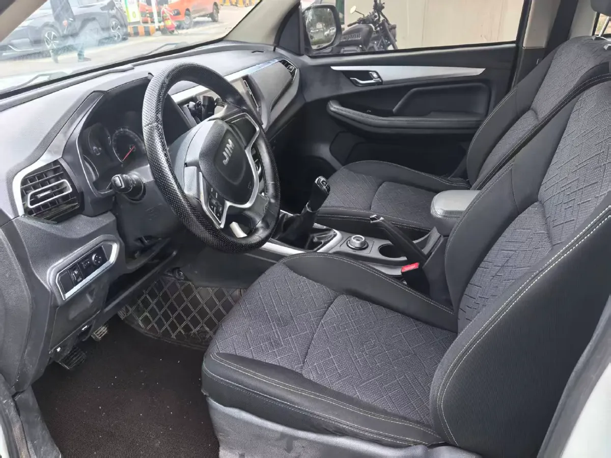 2022 Isuzu RE-MAX Jim 2.8T 120HP L4 5MT,autocango,china used car exporter,china ev exporter,chinese used car exporter,chinese used ev exporter