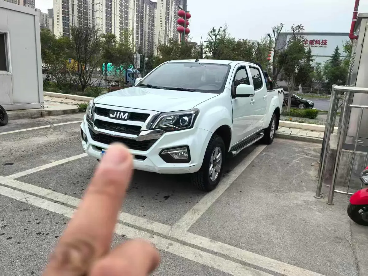 2022 Isuzu RE-MAX Jim 2.8T 120HP L4 5MT,autocango,china used car exporter,china ev exporter,chinese used car exporter,chinese used ev exporter