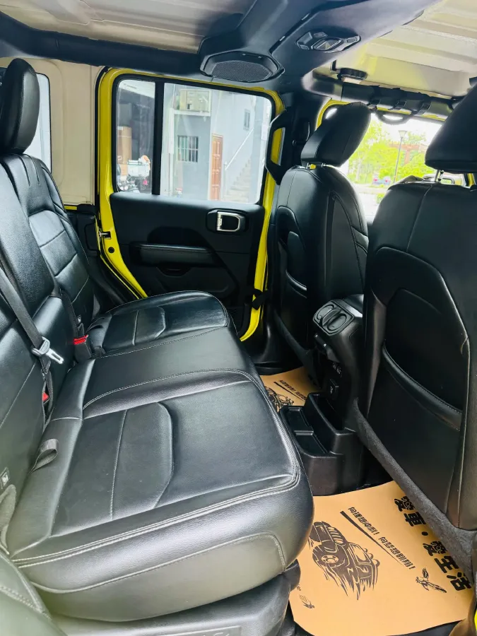 2021 Jeep Wrangler 2.0T 266HP L4 8AT PHEV 17KWH,autocango,china used car exporter,china ev exporter,chinese used car exporter,chinese used ev exporter