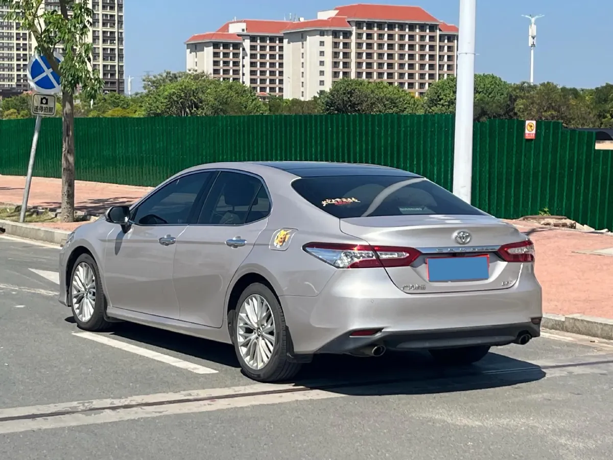 2019 Toyota Camry 2.5L 209HP L4 8AT,autocango,china used car exporter,china ev exporter,chinese used car exporter,chinese used ev exporter