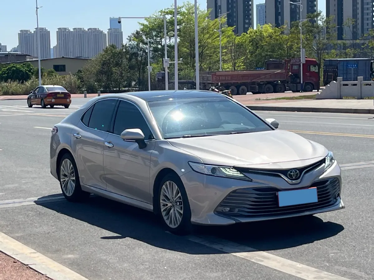 2019 Toyota Camry 2.5L 209HP L4 8AT,autocango,china used car exporter,china ev exporter,chinese used car exporter,chinese used ev exporter
