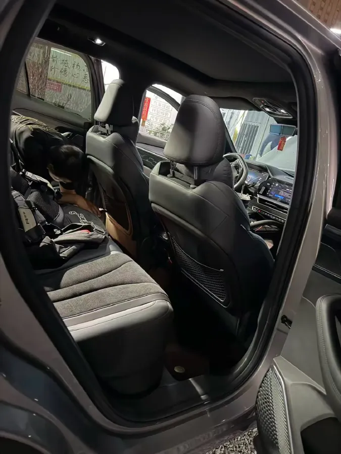 2024 Geely Monjaro 2.0T 238HP L4 8AT,autocango,china used car exporter,china ev exporter,chinese used car exporter,chinese used ev exporter