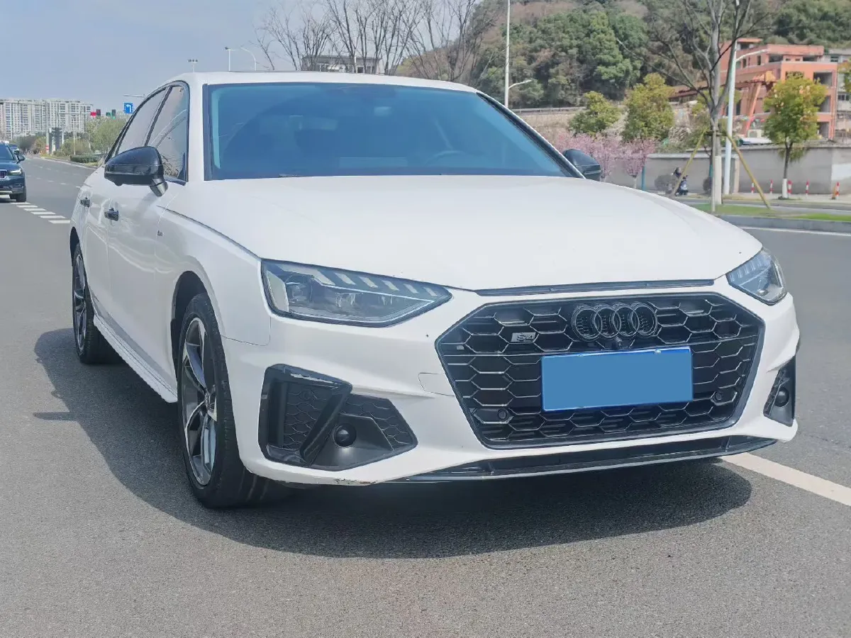 2020 Audi A4L 2.0T 190HP L4 7DCT,autocango,china used car exporter,china ev exporter,chinese used car exporter,chinese used ev exporter