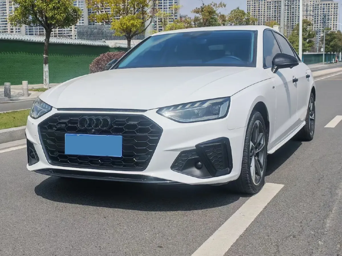 2020 Audi A4L 2.0T 190HP L4 7DCT,autocango,china used car exporter,china ev exporter,chinese used car exporter,chinese used ev exporter