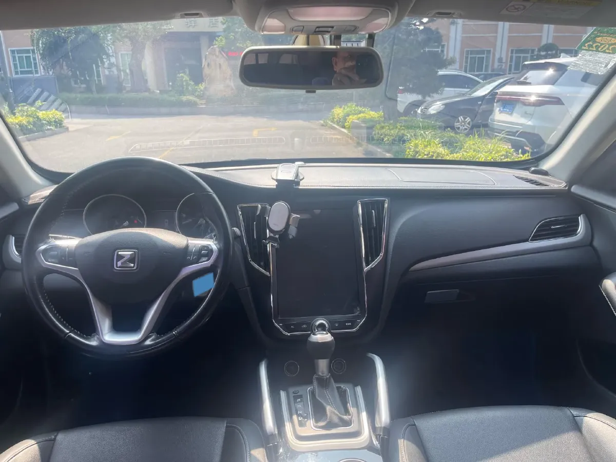 2017 Zotye SR7 1.5T 150HP L4 CVT,autocango,china used car exporter,china ev exporter,chinese used car exporter,chinese used ev exporter