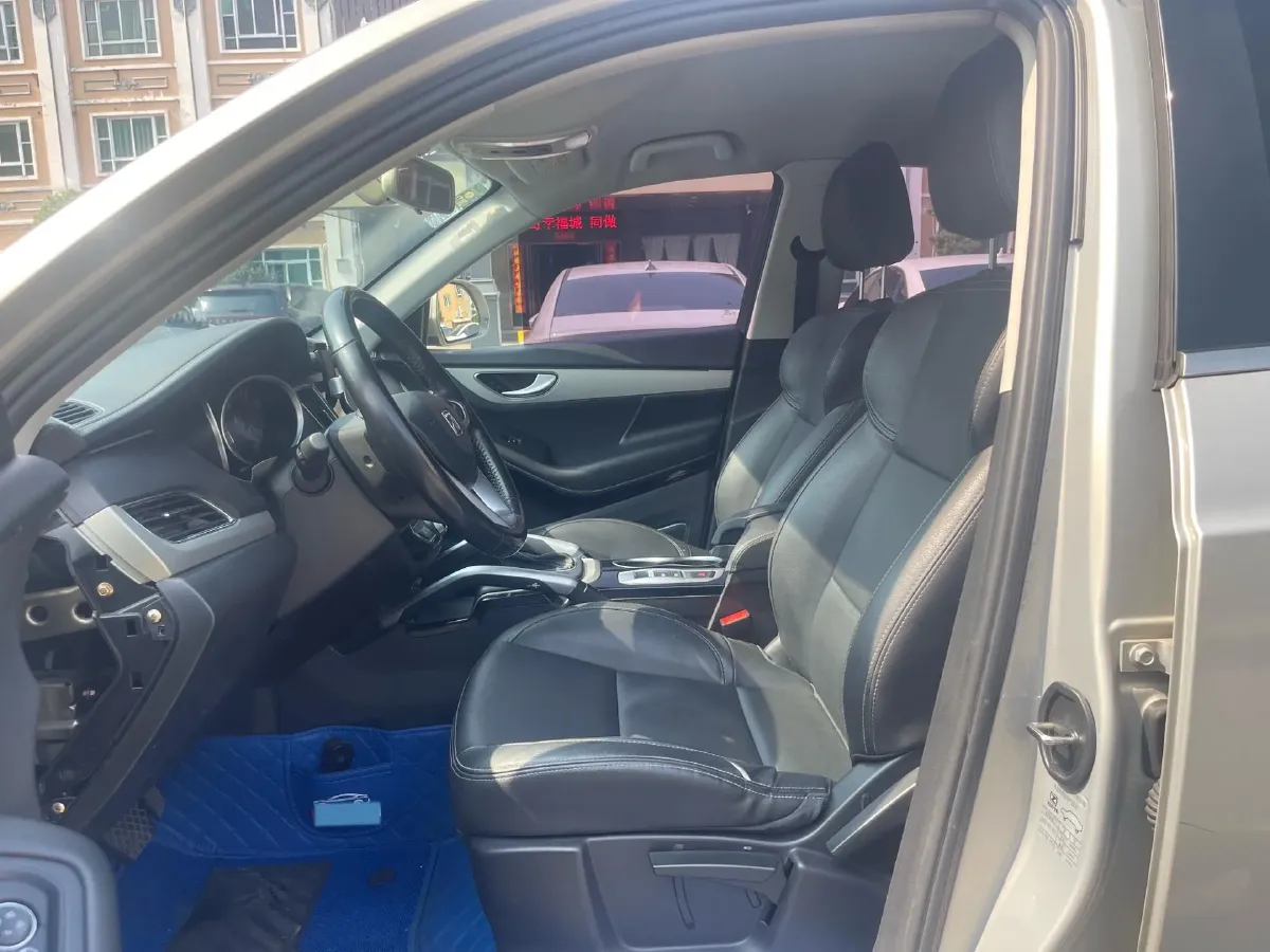 2017 Zotye SR7 1.5T 150HP L4 CVT,autocango,china used car exporter,china ev exporter,chinese used car exporter,chinese used ev exporter