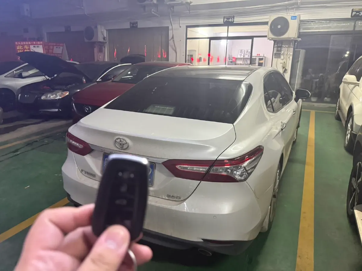 2019 Toyota Camry 2.5L 209HP L4 8AT,autocango,china used car exporter,china ev exporter,chinese used car exporter,chinese used ev exporter